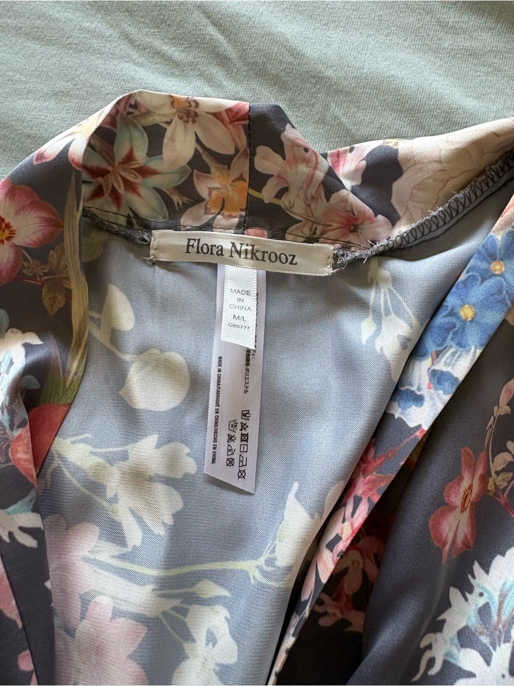 Flora Nikrooz Floral Gray and Pastel silk robe